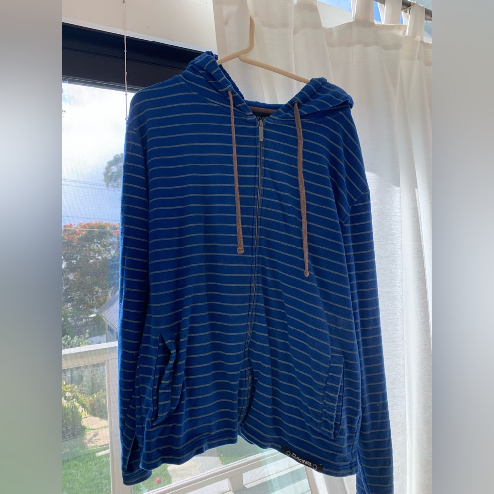 DaKine sweatshirt